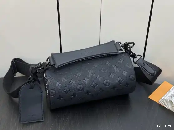 Cheap Soft VUITTON PM Polochon LOUIS 0630